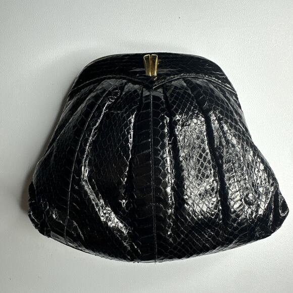 LISETTE Handbags - Vtg 80s 90s Lisette New York Black Faux Croc Leather Small Crossbody Purse Clasp